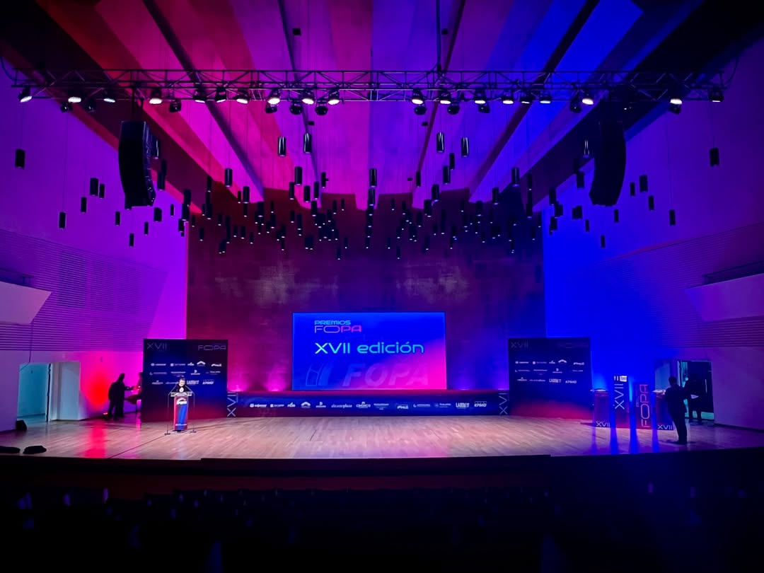 Escenografía evento FOPA 2025